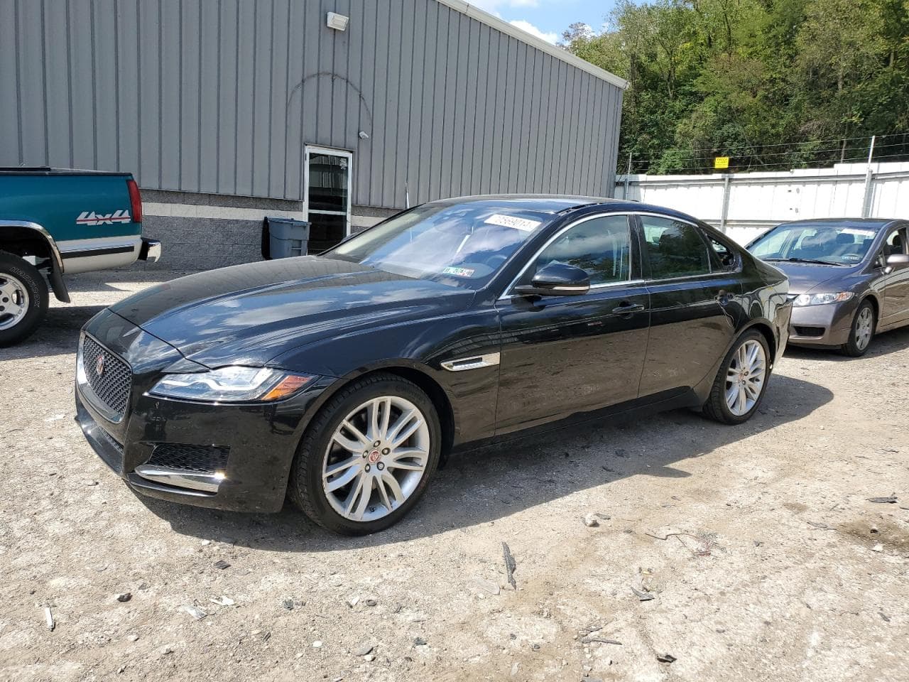 JAGUAR XF SAJBK4BV5HCY26289 | BidCars4U