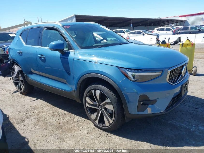 VOLVO XC40 YV4L12UE6R2302502 | BidCars4U